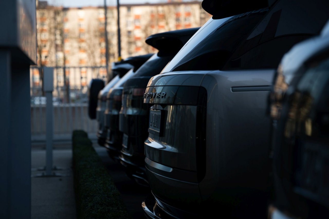 S prestižnimi terenci po smučišču