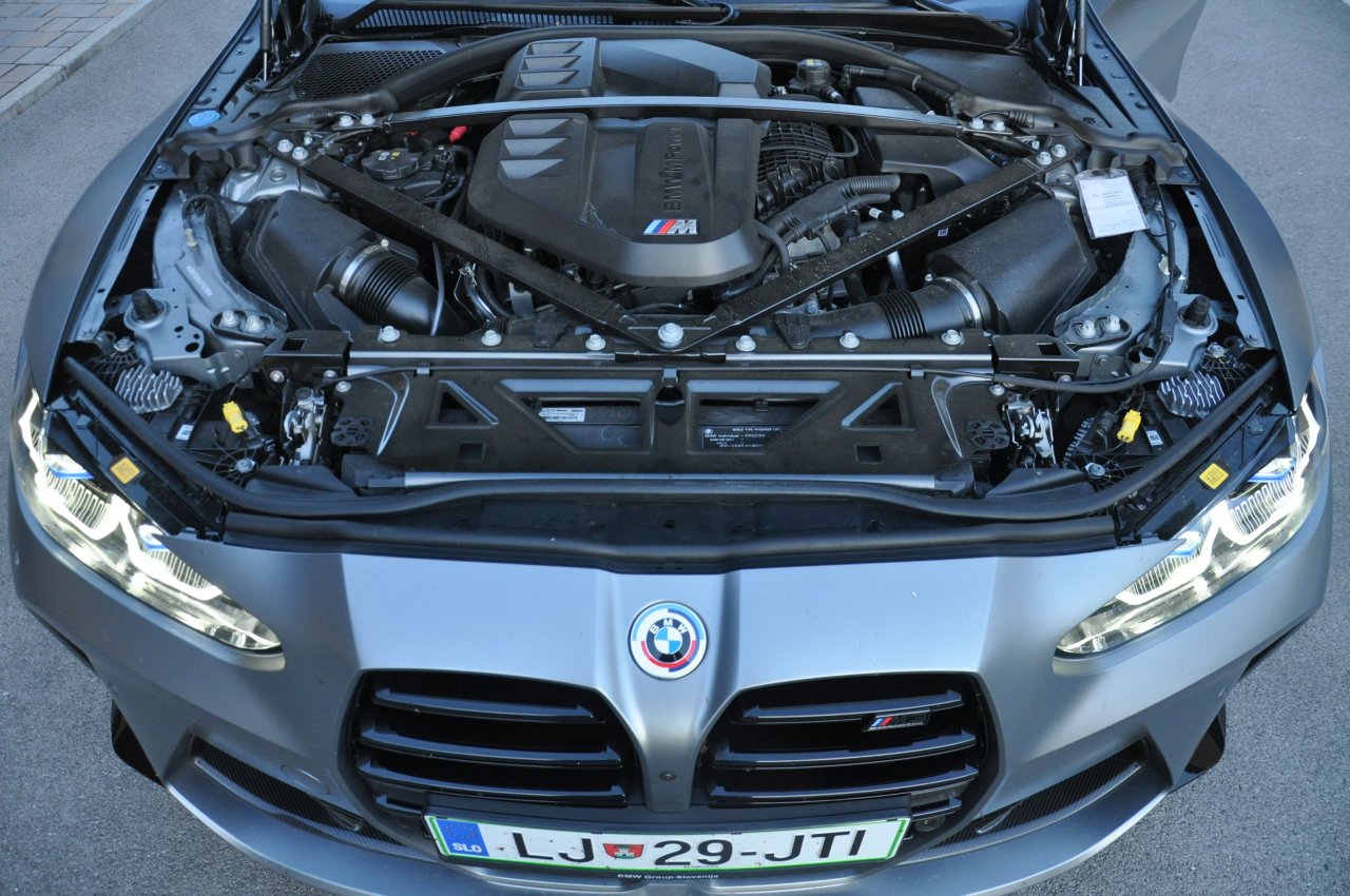 Kar 30 M modelov do 2029, ročni menjalnik pod vprašajem