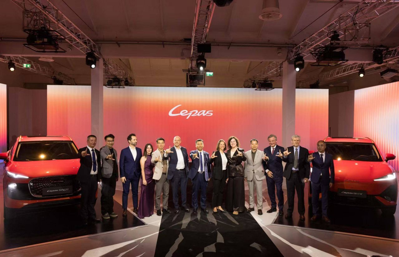 Lepas bo imel tri modele, začetek prodaje konec leta