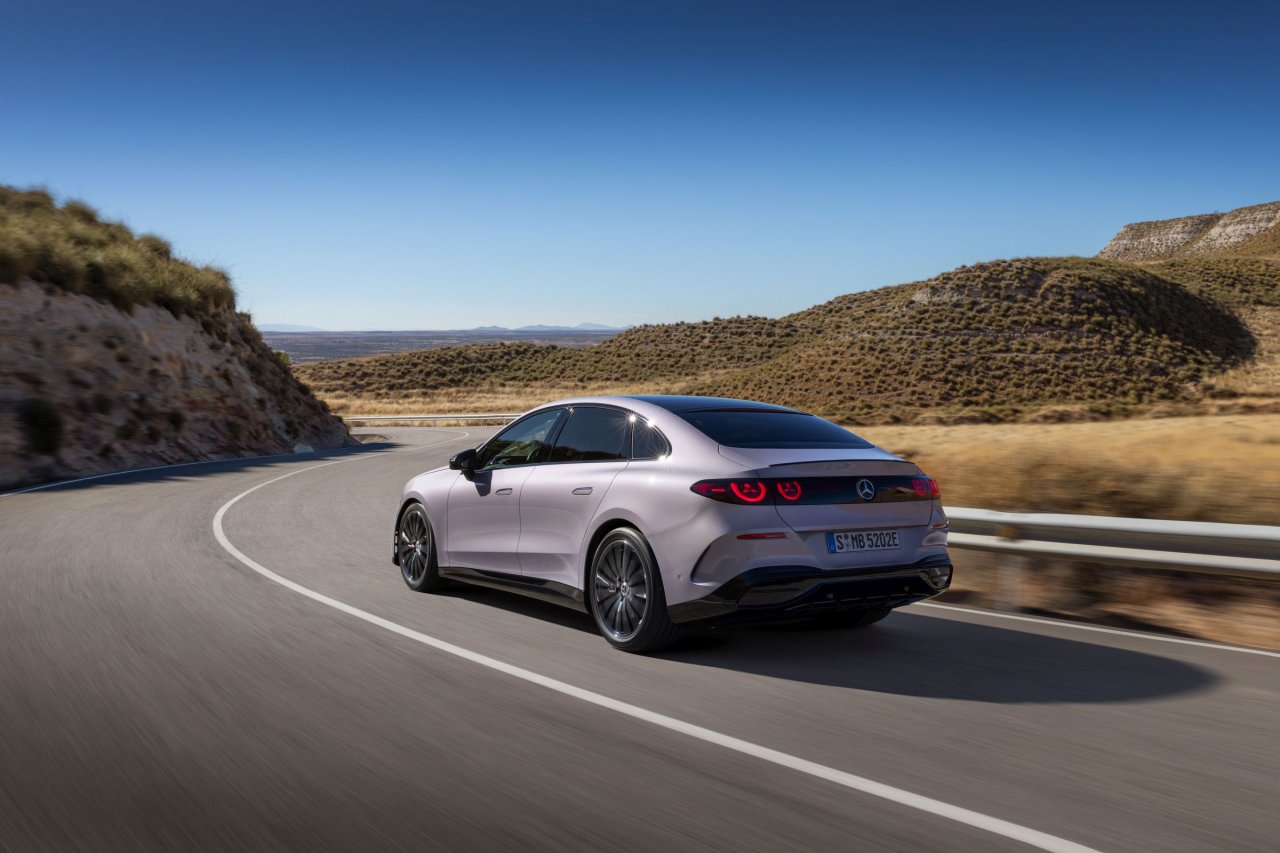 Novi Mercedes C: samo električen, a bencin ostaja