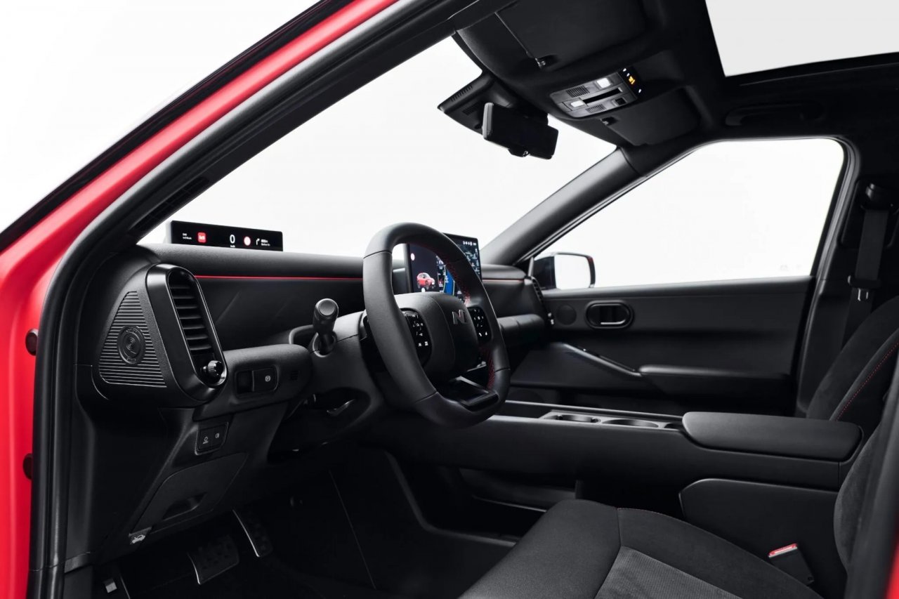 Poudarek na aerodinamiki in tehnologiji