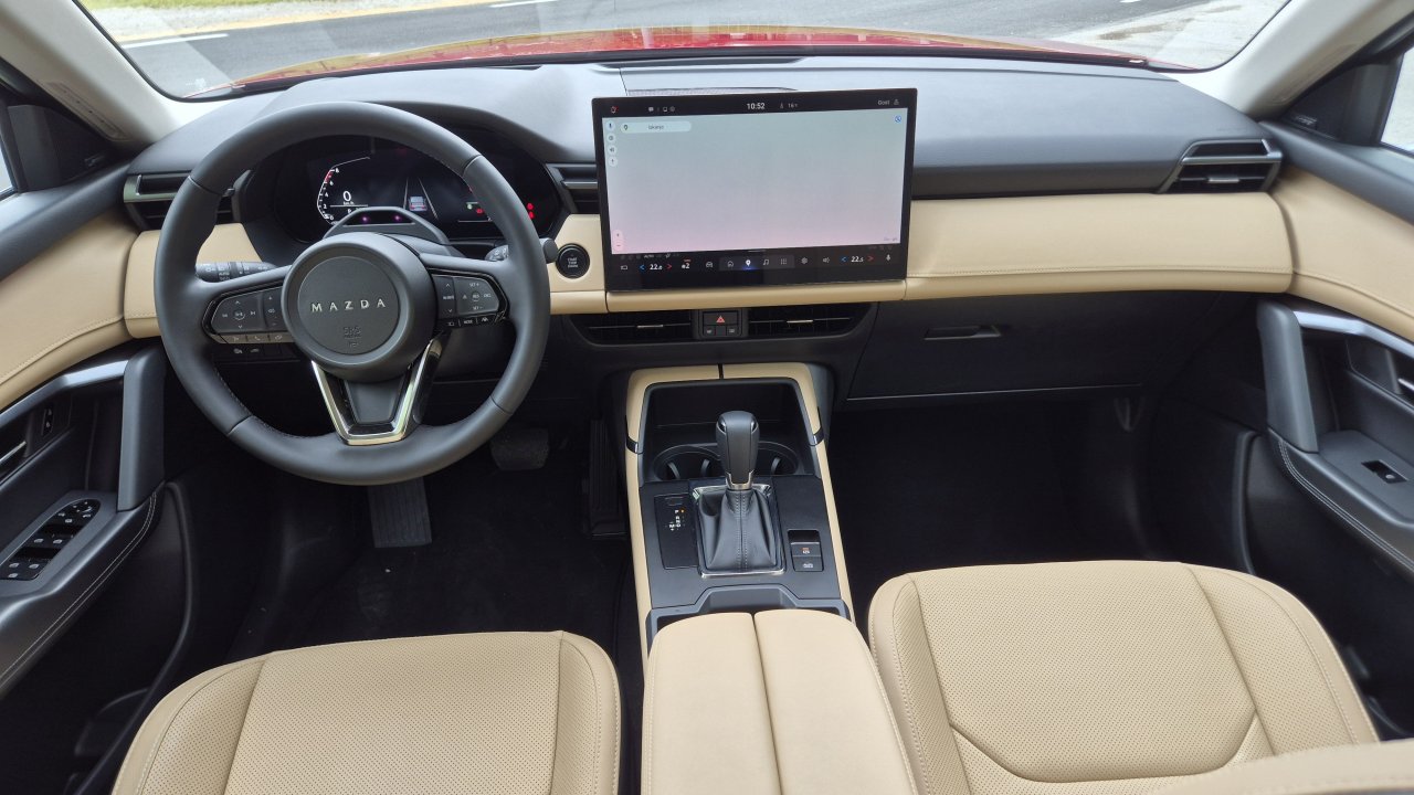 Za dobre tri tisočake cenejši od predhodnika