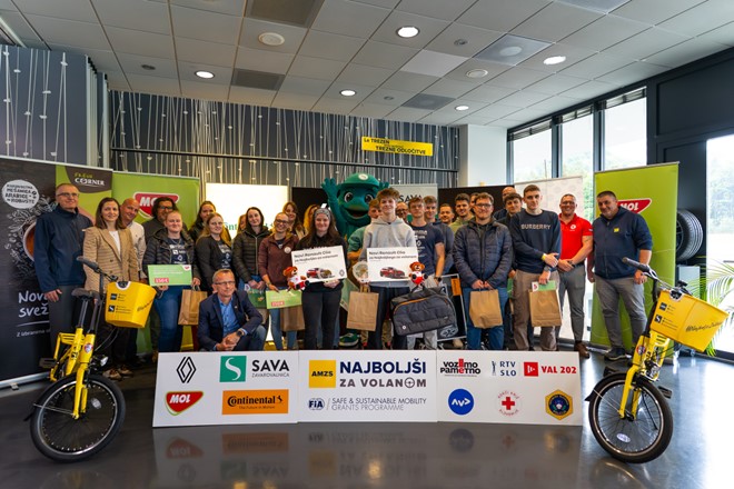 Dva Clia za najboljša mlada voznika Dva Clia za najboljša mlada voznika