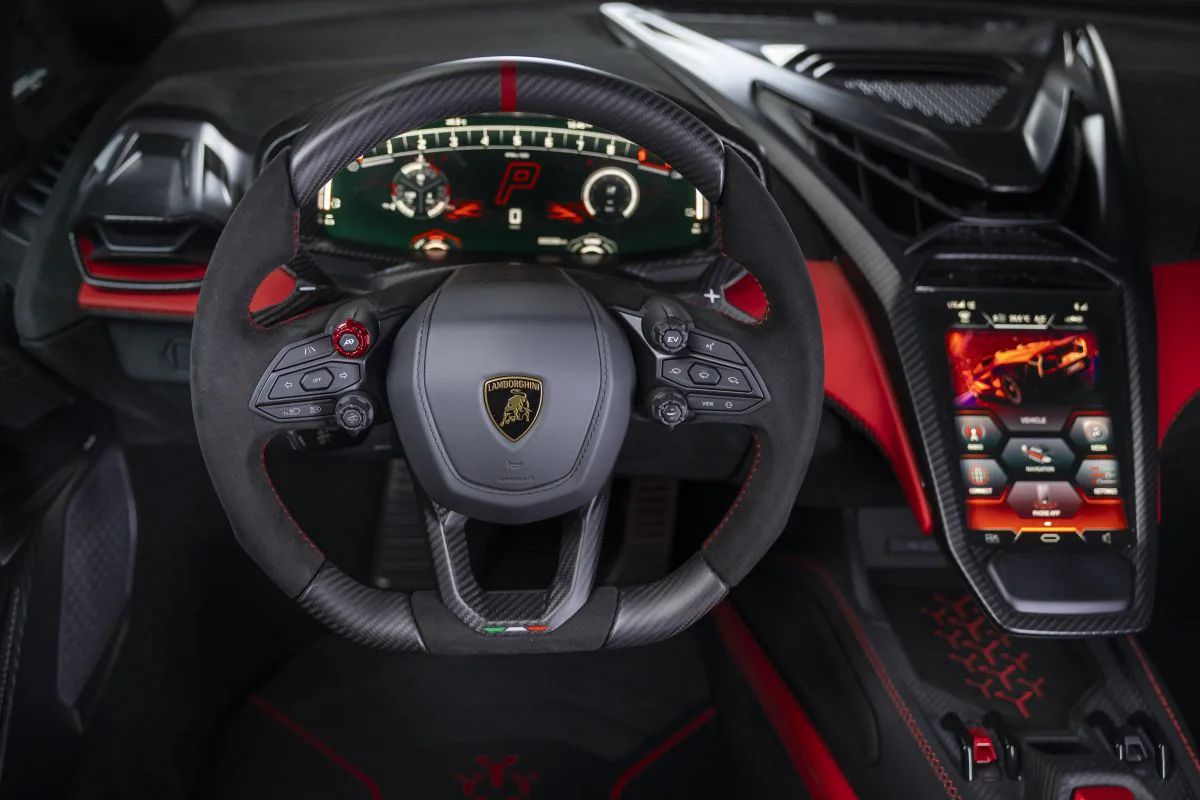 Lamborghini Fenomeno Roadster je najmočnejši odprti Lambo vseh časov Lamborghini Fenomeno Roadster je najmočnejši odprti Lambo vseh časov