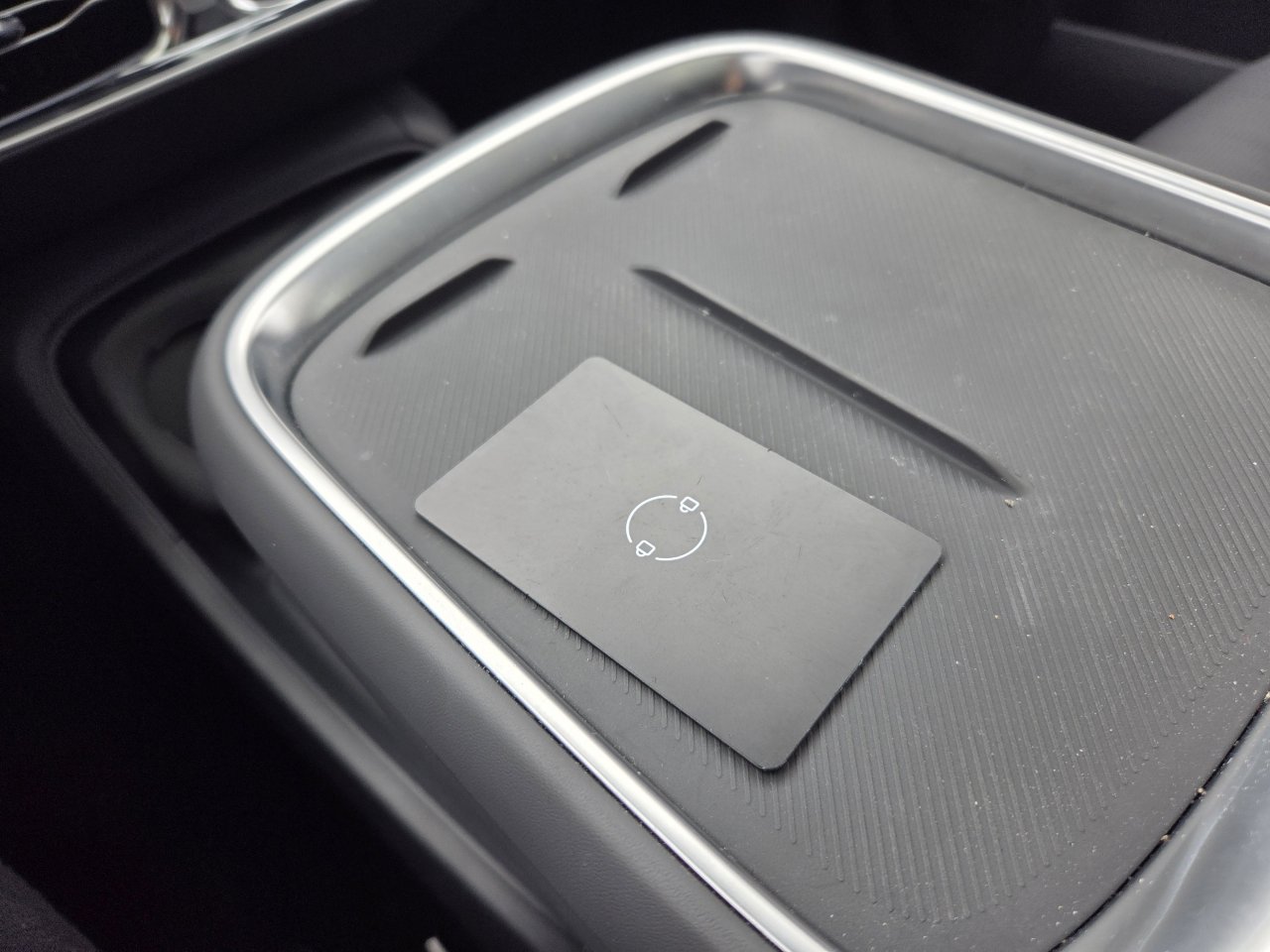 Leapmotor popustil pritiskom kupcev, vrača se klasični ključ Leapmotor popustil pritiskom kupcev, vrača se klasični ključ