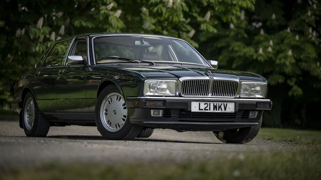 Na dražbo prihaja najbolj slavni Jaguar XJ40 na svetu Na dražbo prihaja najbolj slavni Jaguar XJ40 na svetu