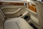 Na dražbo prihaja najbolj slavni Jaguar XJ40 na svetu - fotografija 6