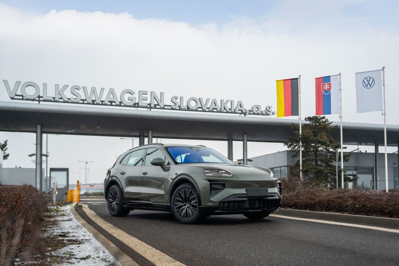 Cayenne s Slovaške v Nemčijo, a pogoj so nižje plače Cayenne s Slovaške v Nemčijo, a pogoj so nižje plače