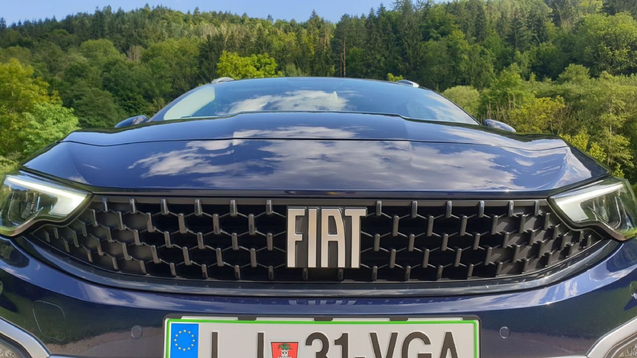 Fiat Tipo po več kot desetletju odhaja v zgodovino Fiat Tipo po več kot desetletju odhaja v zgodovino