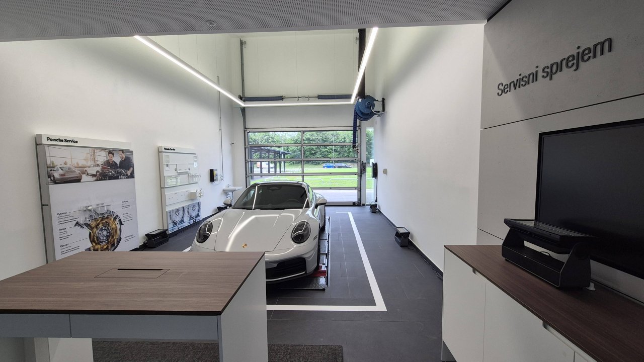 Porschejev center prihodnosti za 16 milijonov evrov Porschejev center prihodnosti za 16 milijonov evrov