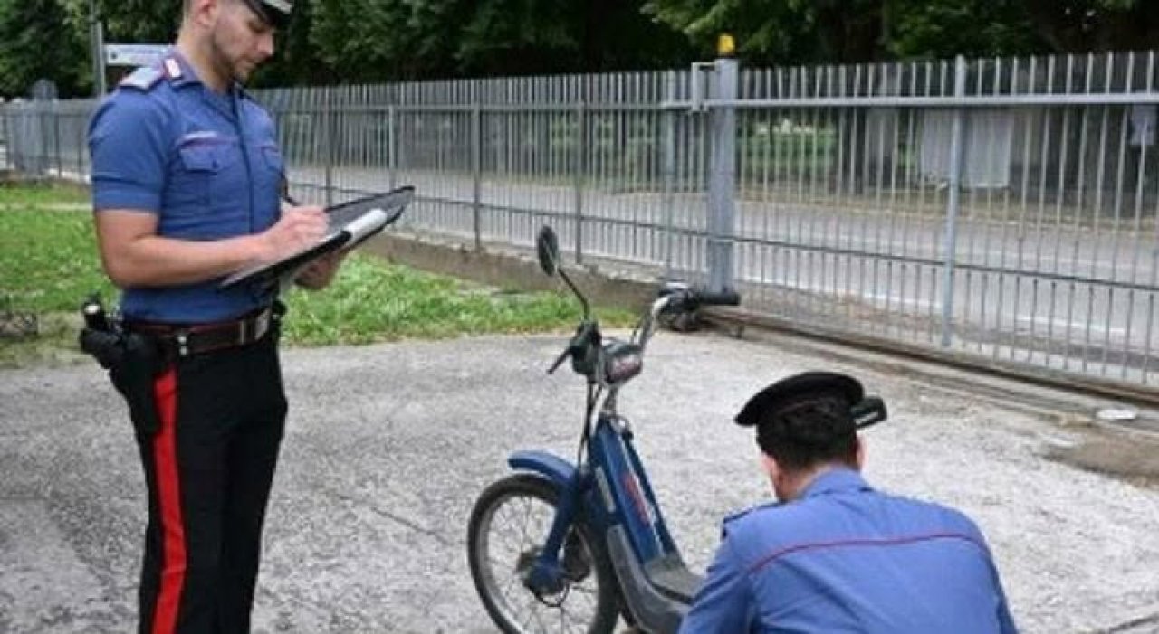 Rutinska policijska kontrola odkrila ukraden dvokolesnik Rutinska policijska kontrola odkrila ukraden dvokolesnik