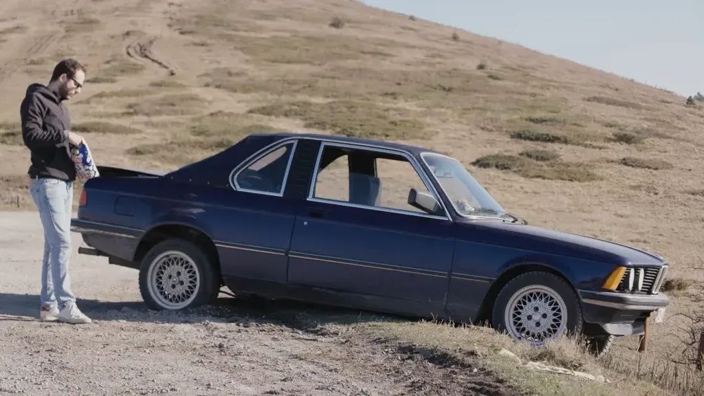 Z 43 let starim BMW-jem čez ZDA na svetovno prvenstvo