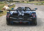 Edini Pagani Huayra Roadster z ročnim menjalnikom išče novega lastnika - fotografija 15