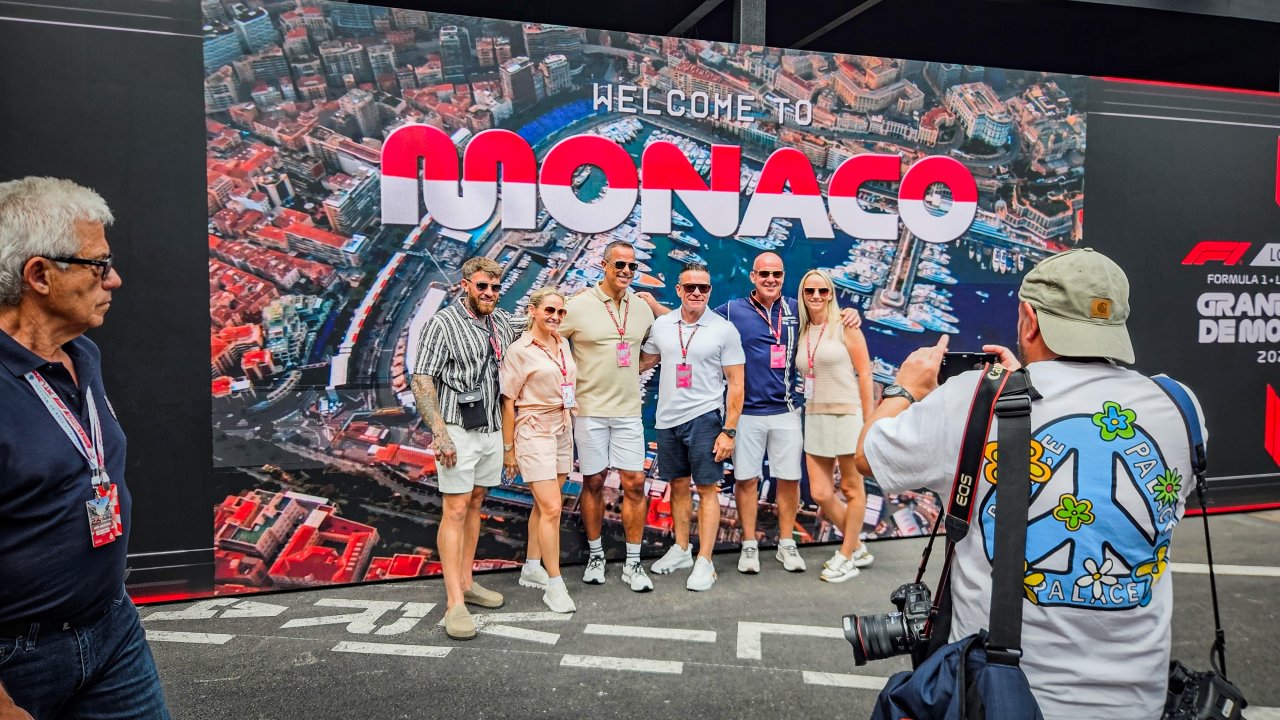 Od rohnenja F1 do zaspanega šarma ligurijske riviere Od rohnenja F1 do zaspanega šarma ligurijske riviere