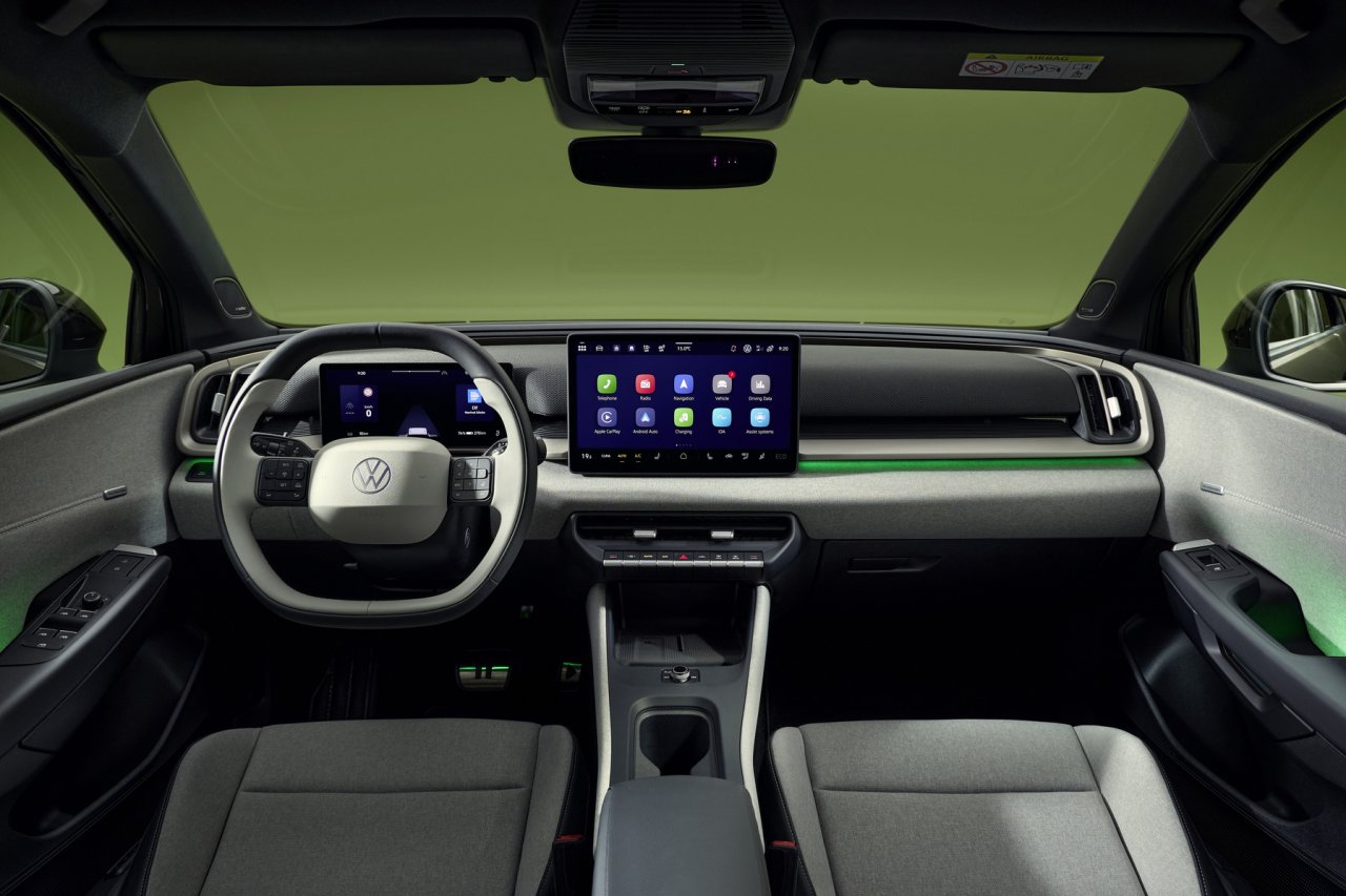 Mali električni SUV z velikim prtljažnikom in dosegom do 436 kilometrov Mali električni SUV z velikim prtljažnikom in dosegom do 436 kilometrov