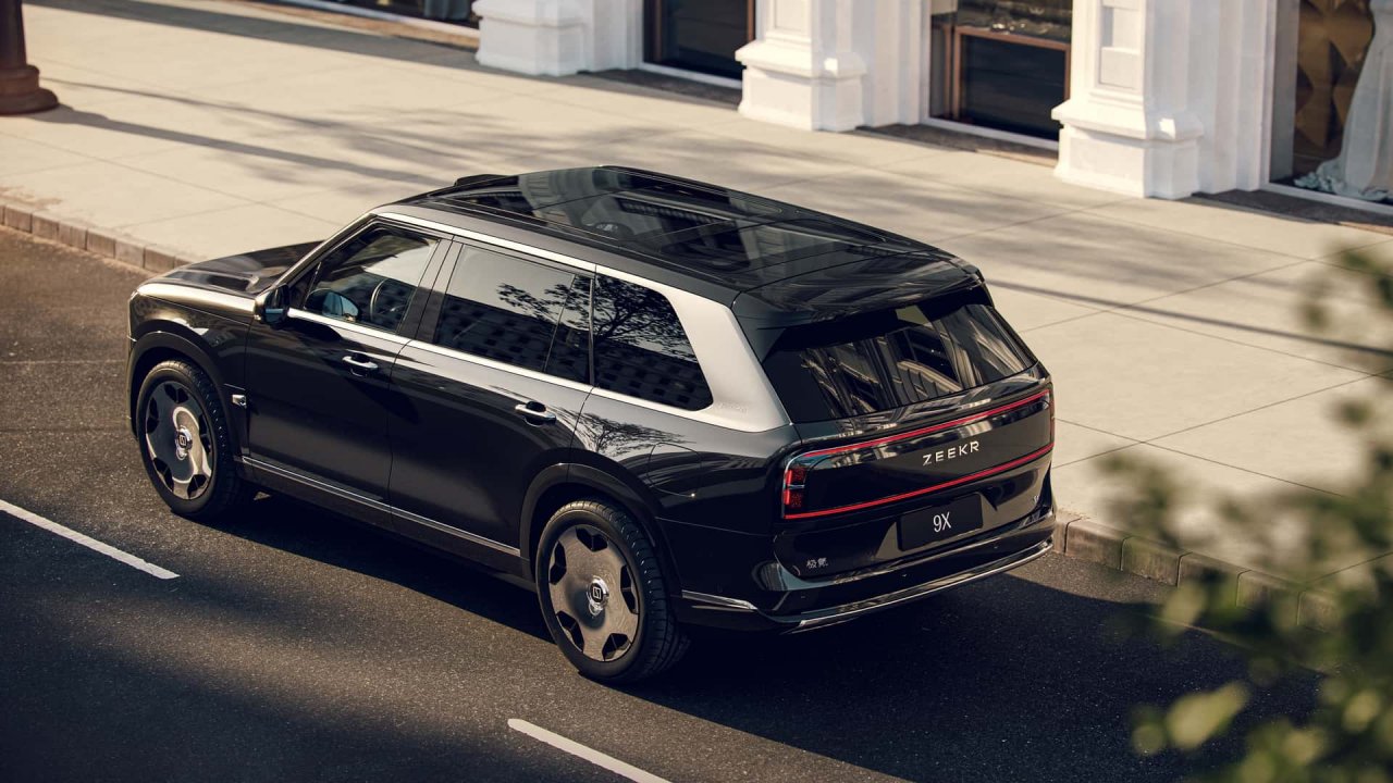 Zeekr 9X za 100 tisoč evrov ima ambicijo izzvati nemške luksuzne SUV-je Zeekr 9X za 100 tisoč evrov ima ambicijo izzvati nemške luksuzne SUV-je