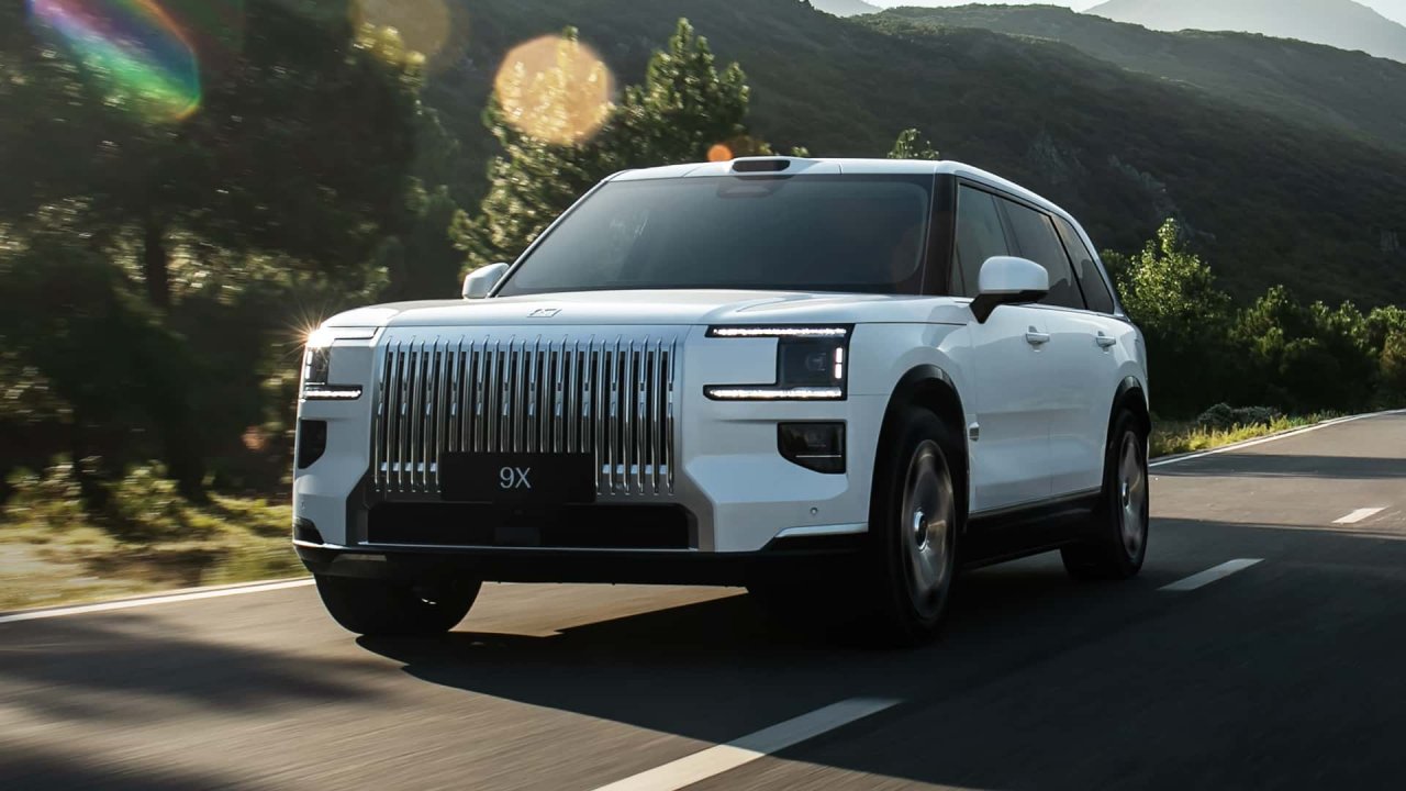 Zeekr 9X za 100 tisoč evrov ima ambicijo izzvati nemške luksuzne SUV-je Zeekr 9X za 100 tisoč evrov ima ambicijo izzvati nemške luksuzne SUV-je