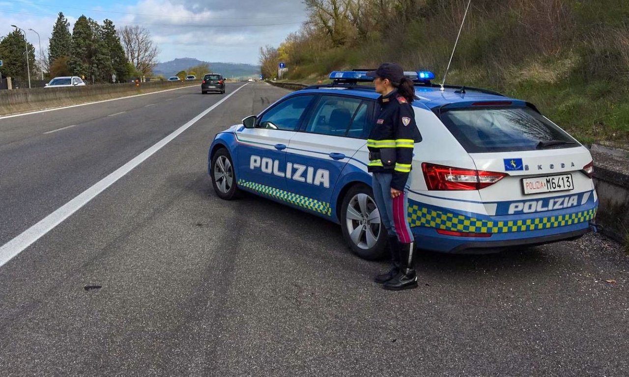 Tudi do 10 evrov višja kazen za vsak kilometer na uro čez omejitev Tudi do 10 evrov višja kazen za vsak kilometer na uro čez omejitev