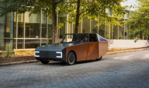 Avto, ki deluje na sonce, s podporo BMW-ja
