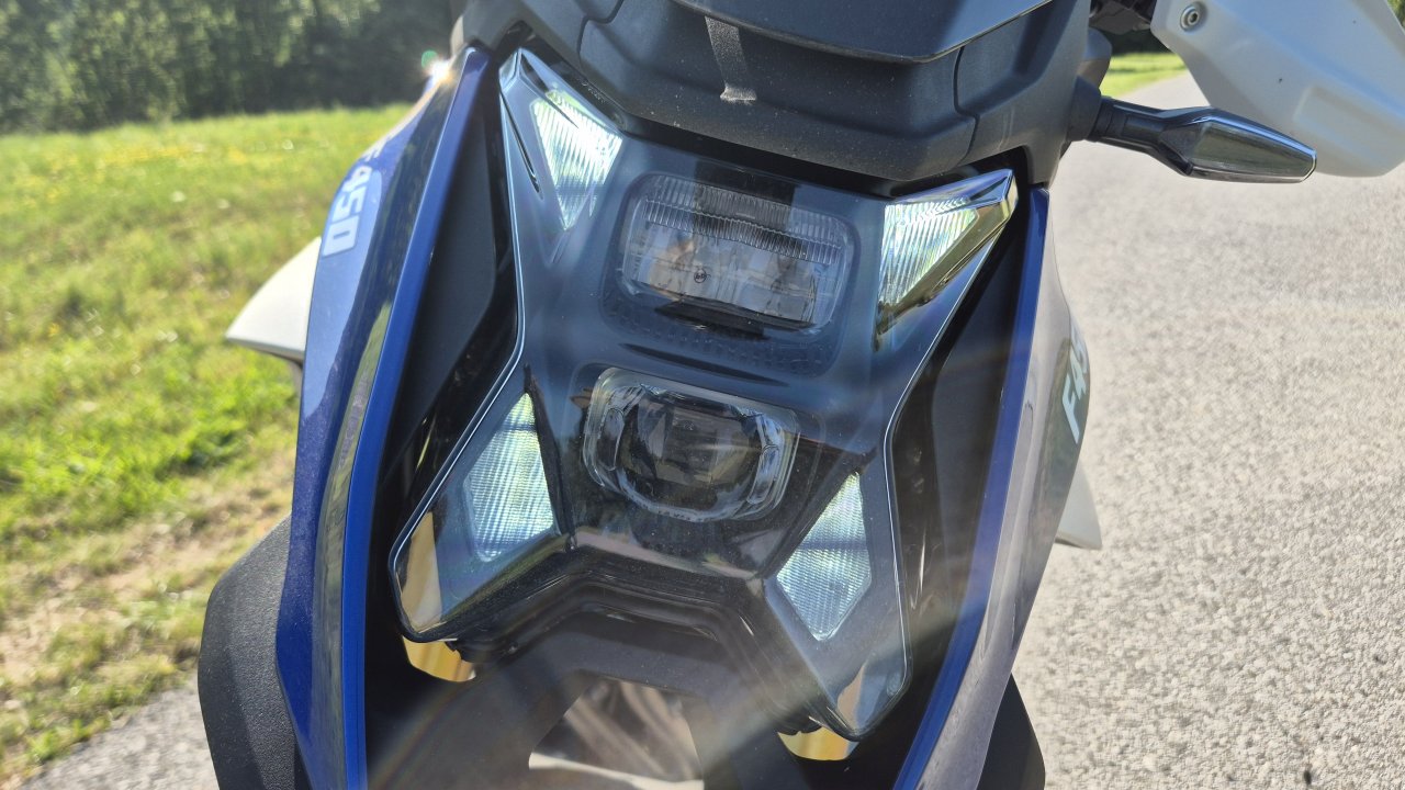 Dostopen bavarski enduro za širok krog kupcev Dostopen bavarski enduro za širok krog kupcev