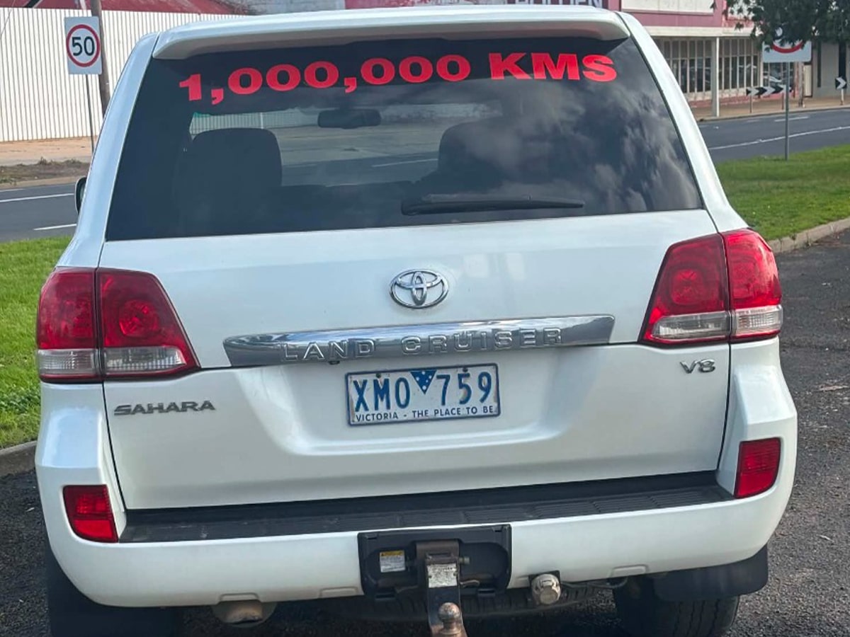 Land Cruiser, ki je prevozil skoraj milijon kilometrov Land Cruiser, ki je prevozil skoraj milijon kilometrov