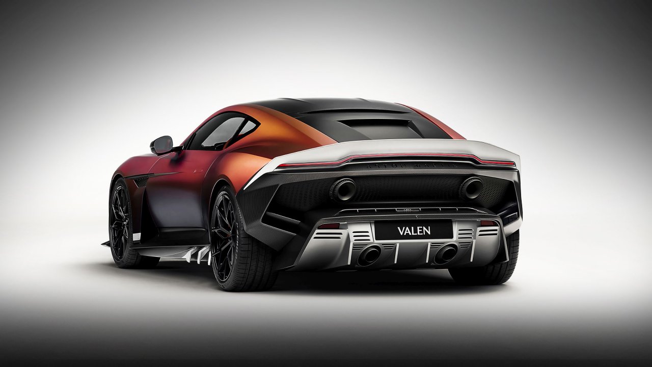 Novi karbonski posebnež z V12 in le 150 primerki Novi karbonski posebnež z V12 in le 150 primerki