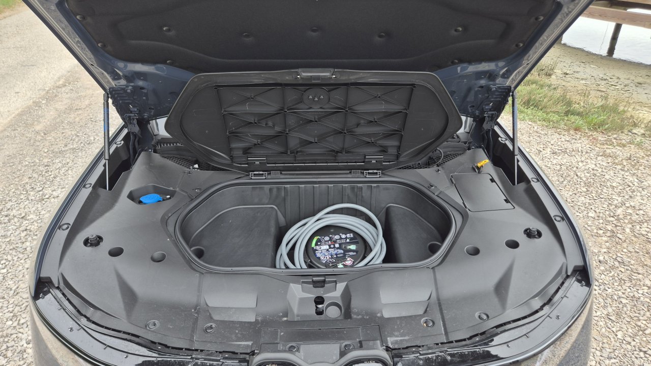 Prvi BMW nove dobe, ki ne razočara