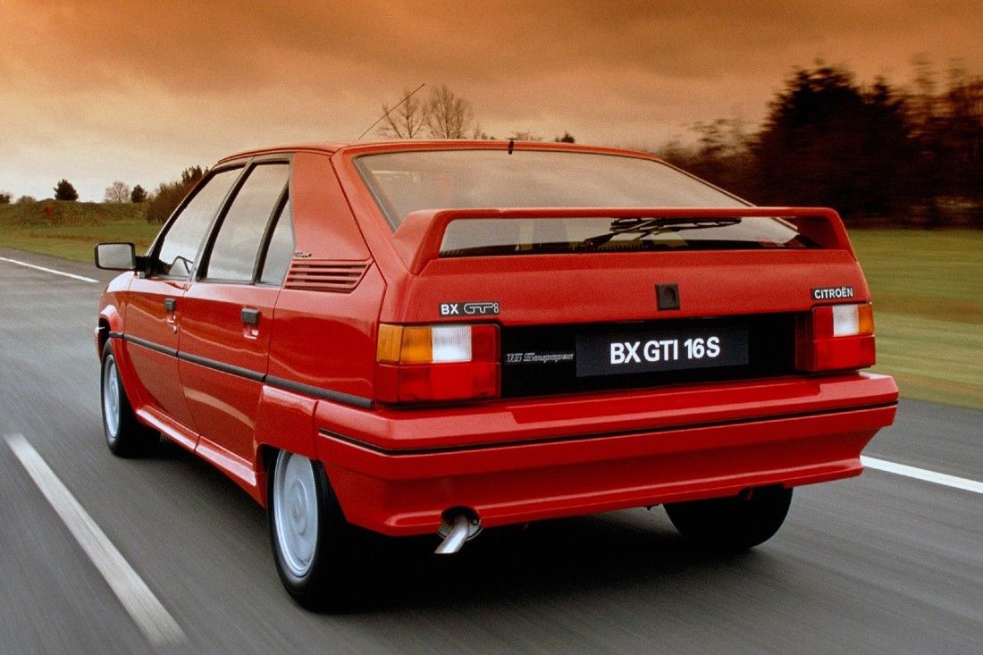 Štirideset let športnika iz časov, ko si je Citroen še upal biti drugačen Štirideset let športnika iz časov, ko si je Citroen še upal biti drugačen
