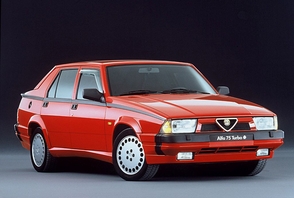 V igri za Alfo Romeo je bil tudi ameriški Ford V igri za Alfo Romeo je bil tudi ameriški Ford