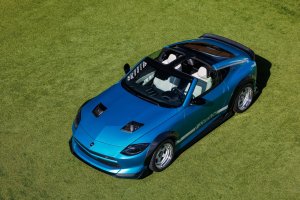 Nissan Z je dobil streho iz devetdesetih