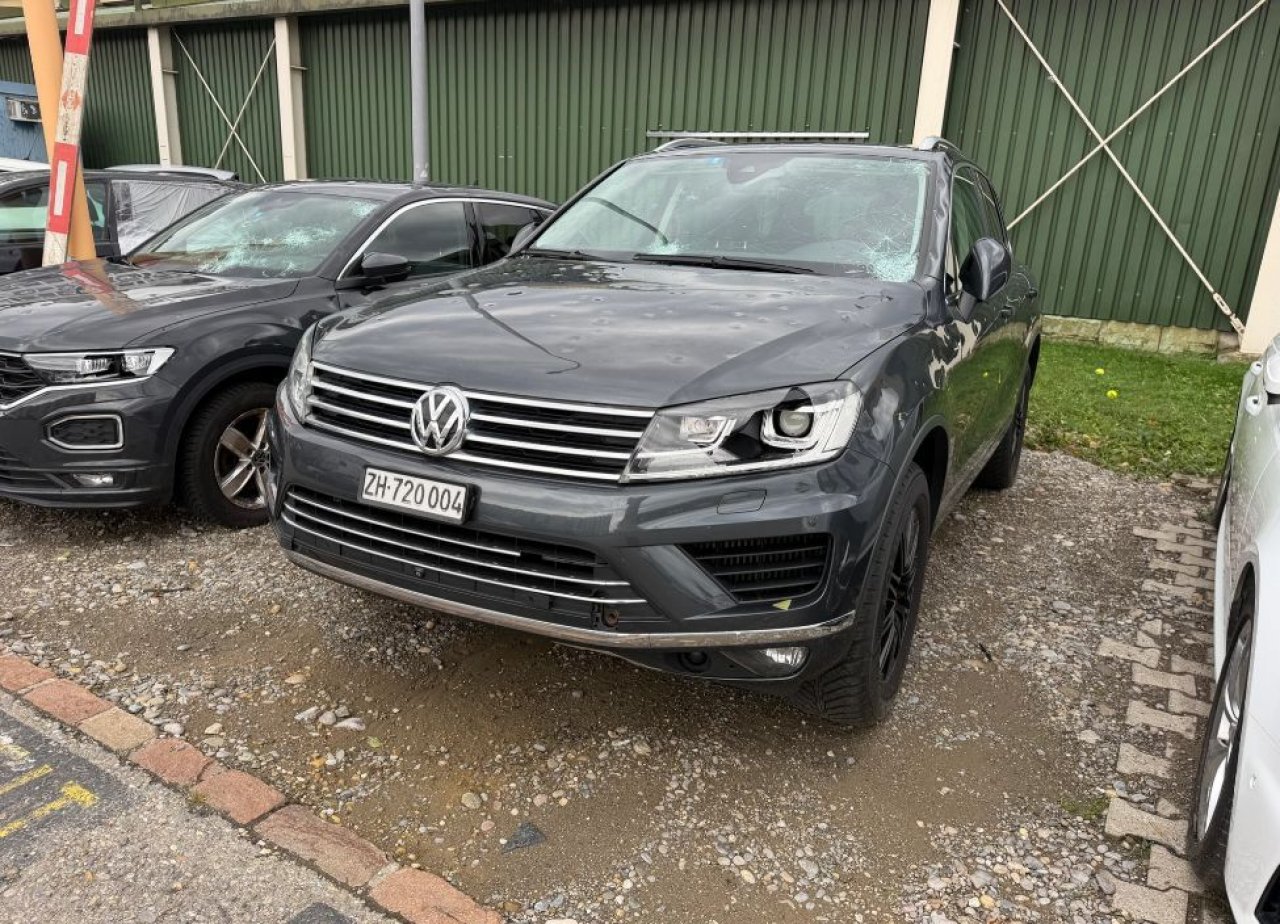 Volkswagen Touareg iz Švice že za dobrih 10 tisoč evrov Volkswagen Touareg iz Švice že za dobrih 10 tisoč evrov
