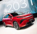 Prostorski električni velikan s 562 kilovati moči, ki se napolni v 9 minutah - fotografija 6