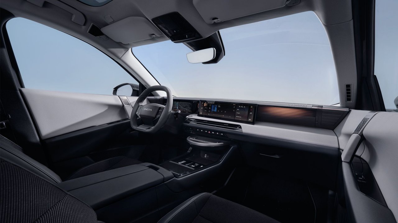 Prva Lancia nove dobe, na vrhu HF Integrale