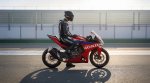 Štirje valji, 51 kilovatov moči in različica za mlade motoriste - fotografija 7