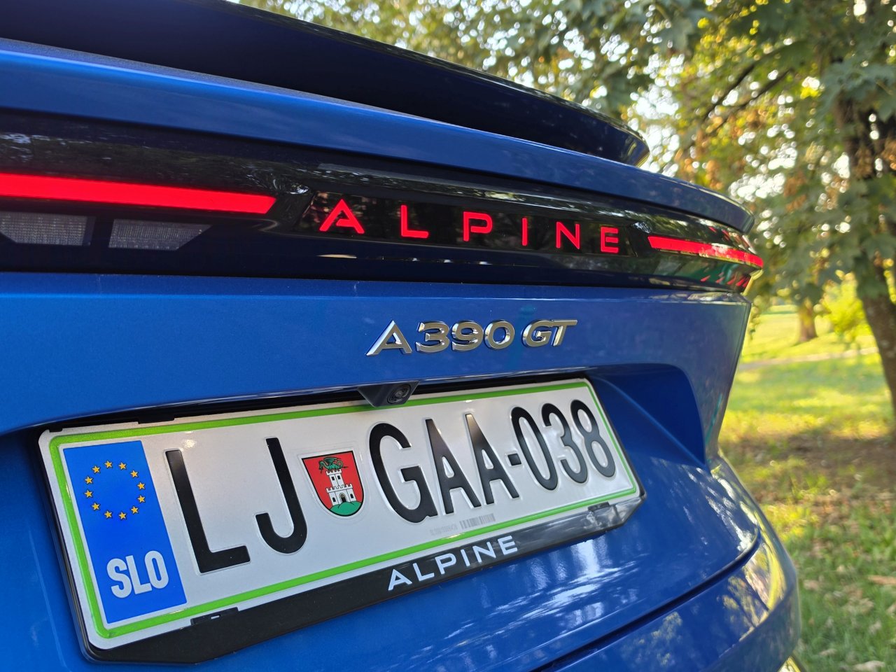 Trije elektromotorji za veliko vozniške zabave
