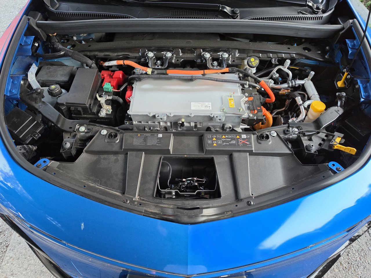 Trije elektromotorji za veliko vozniške zabave
