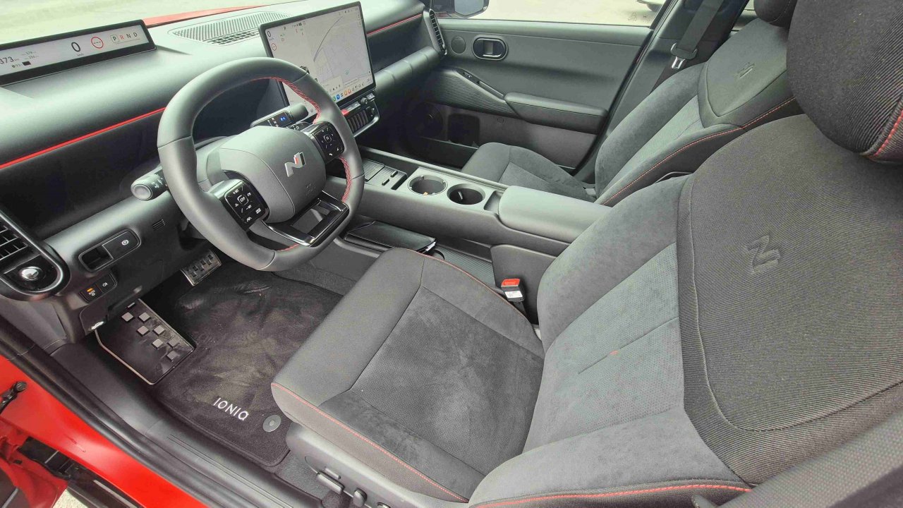 Zelo poseben in drugačen Hyundaijev električar Zelo poseben in drugačen Hyundaijev električar